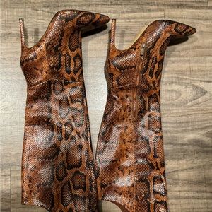 Vince Camuto Fenindy Knee High Boot - Worn Once - Size 10/42